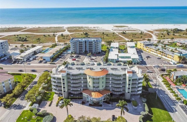 ☀️ Sunset Sands – Luxury Condo w/Stunning Ocean Views! 🌊