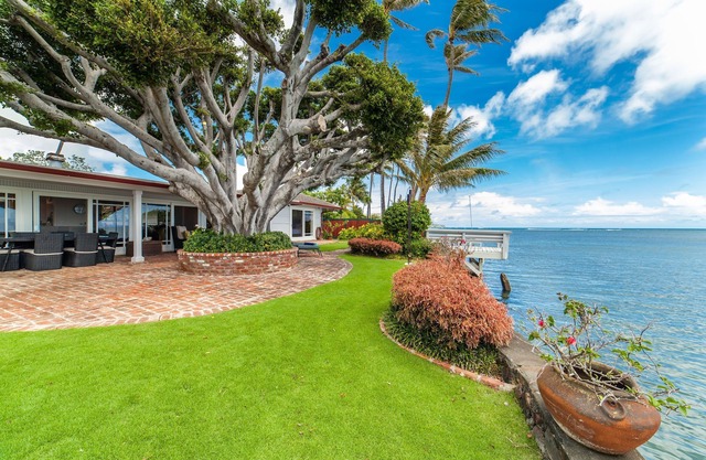 Sunset View - Ocean Front - East Honolulu - Newly Upgraded