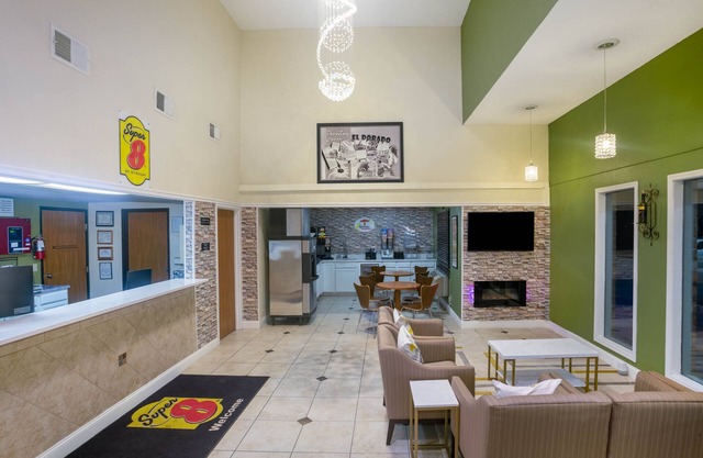 Super 8 by Wyndham El Dorado