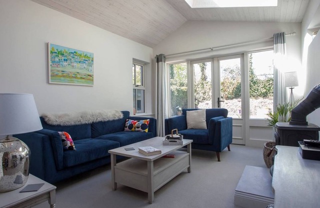 Super location just 5 minutes to Salthill beach & the heart of Galway City!