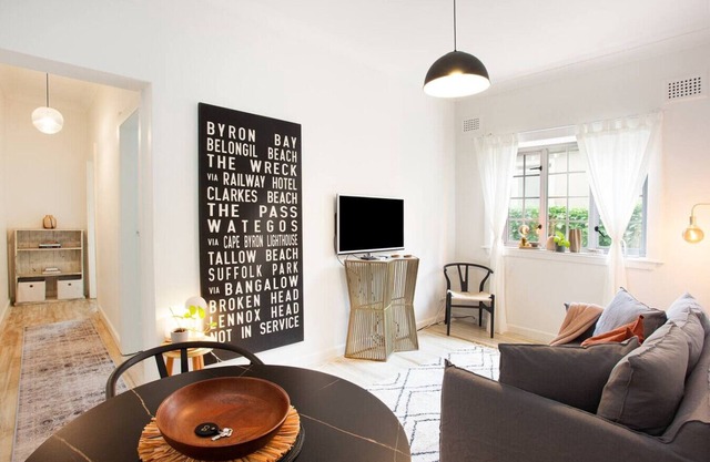 Super tranquil 2BR unit only 3mins from the Beach!