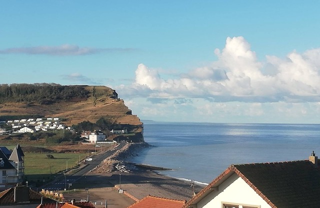 Superb sea view, 5 minutes from the beach