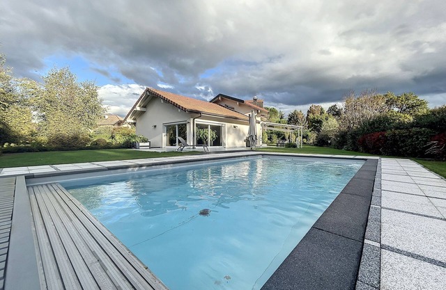 Superb villa on Lake Leman