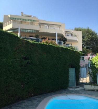 Superbe Studio parking piscine