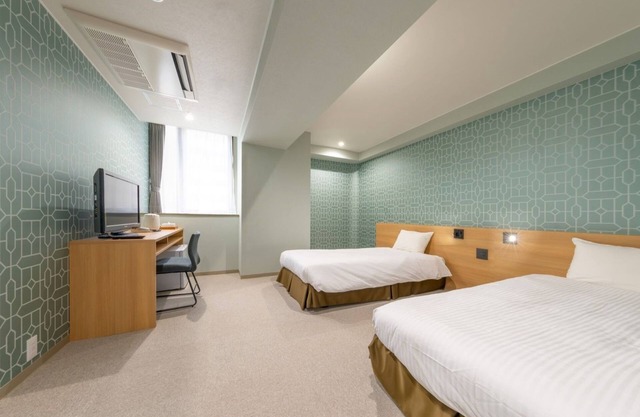 Superior Twin Recommended room for 2 people on a /Osaka Ōsaka