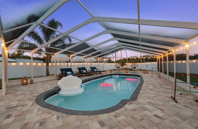 Surfs Up! Heated Pool+Golf+Games