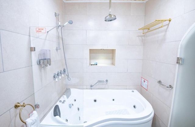 Svarzman suite