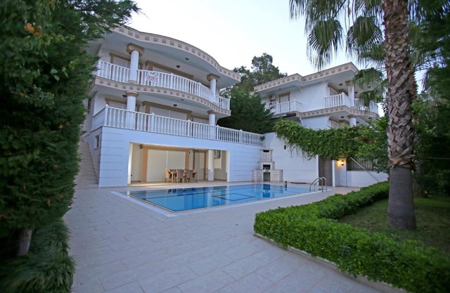 Sweelems Villa's