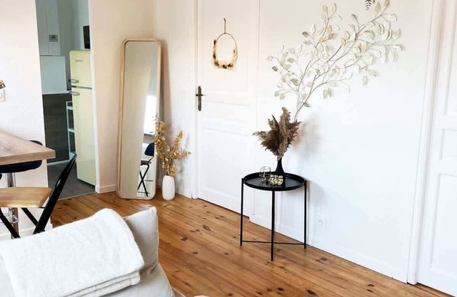 Sweet Modern Apartment TOP location 4Pax/2BR