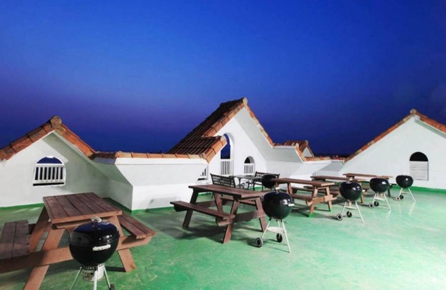 Taean Sharon Pension