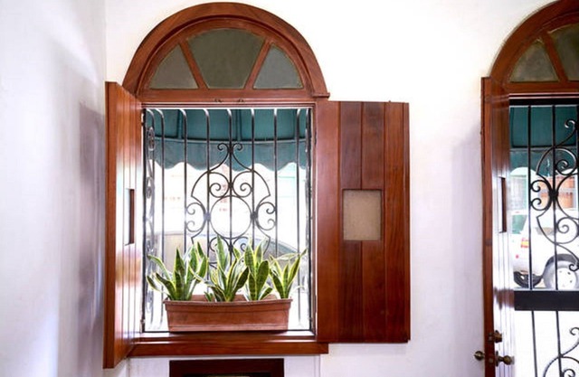 TAGRA COLONIAL HOUSE