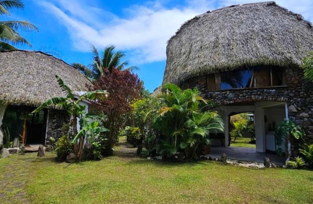 TAHITI ITI - Saltwater Family Huts