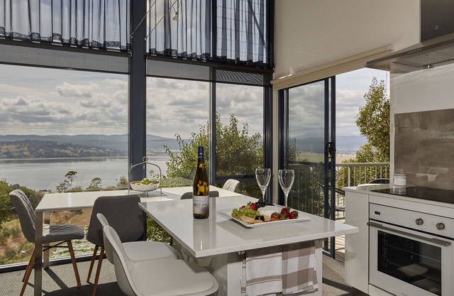 Tamar River Apartments