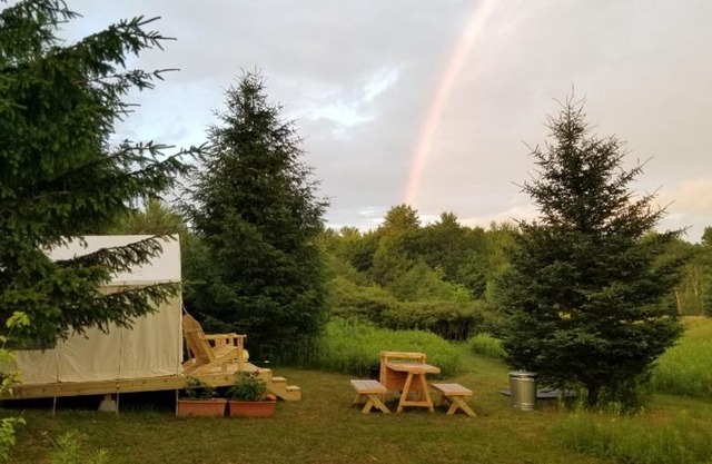Tentrr Signature - Pastoral Paths at Little Farm Too