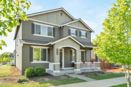 Terra House Tacoma - EV Power Station, Crib, Stroller, High Chair