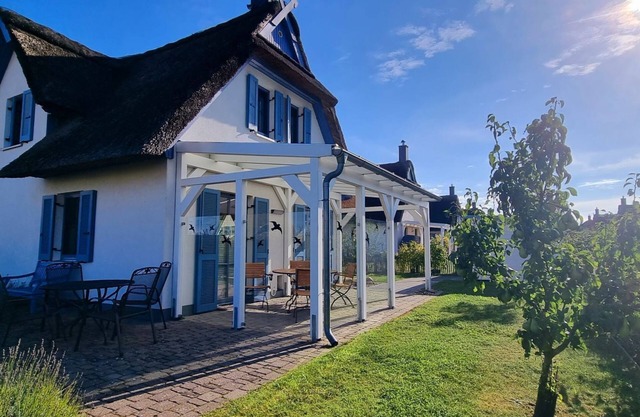 Thatched cottage De Strandkieker