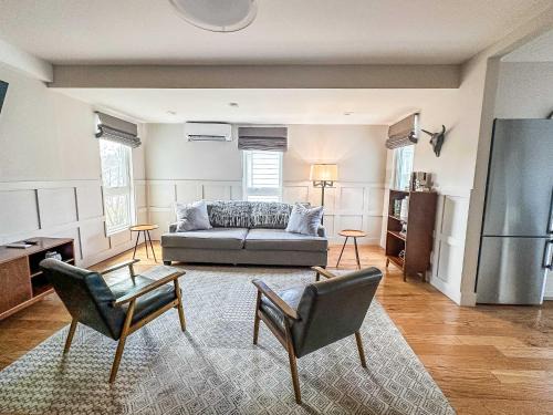 The 4M Favorite House - Stunning & Spotless 2-Bed Apt (#3)