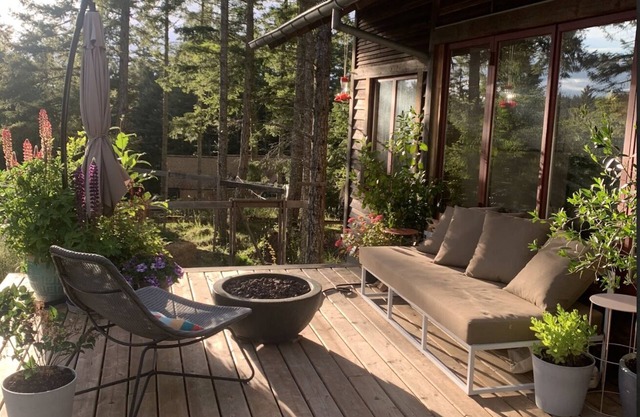 The Aerie l Saturna l Serenity, Comfort, Design