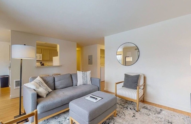 The Aria, Modern Apartment downtown Kalispell