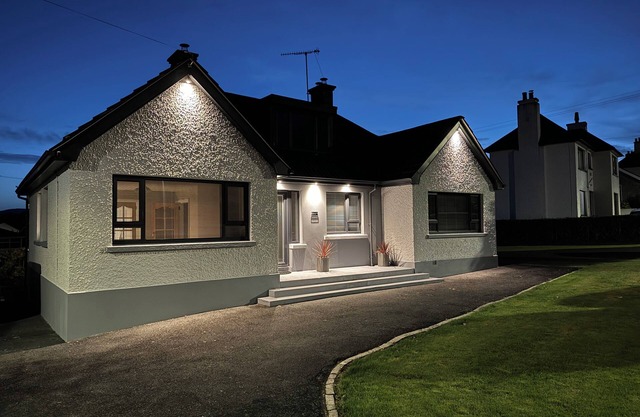 The Bearnagh - Newly renovated and spacious 4 bedroom house in Castlewellan