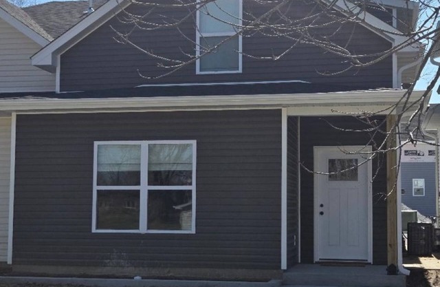 The Benjamin House, Comfortable Townhouse with small town feel