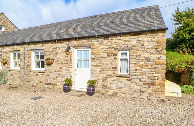 THE BYRE AT HIGH WATCH, with open fire in Wearhead