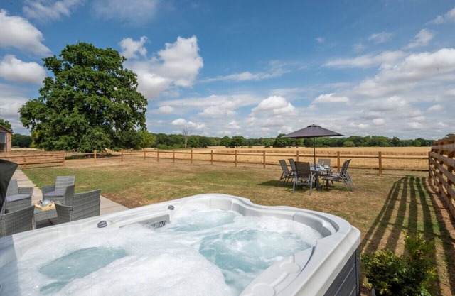 The Cartlodge - Three Bedroom House, Sleeps 6