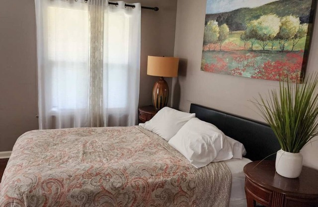 ❤The City Apt❤10min to Everything Free Parking