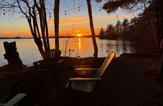 The Eagles Nest! ☀Four Seaon Lakeside Retreat☀
