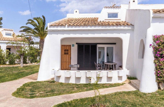 The flair of Ibiza on the coast — Casa Morrás 41