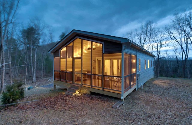 The Foxwood Cabin | Hot Tub, Screened Porch, Grill