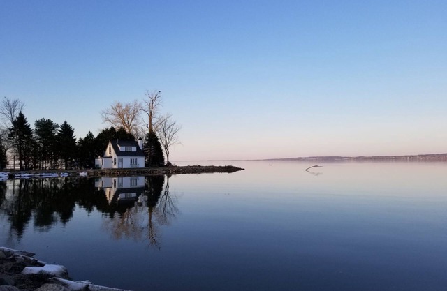 The Little Lake House - Private/Secluded Pennisula - Lake Winnebago