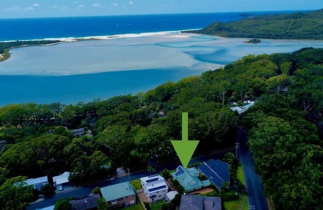 The Lodge - Lake/Ocean Views - Pet Friendly