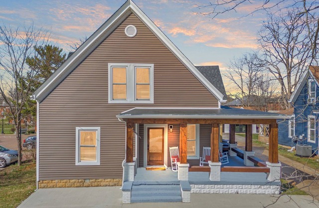 The Luxe/Pickleball/Basketball/Hot Tub/8 Mins to Horse Park