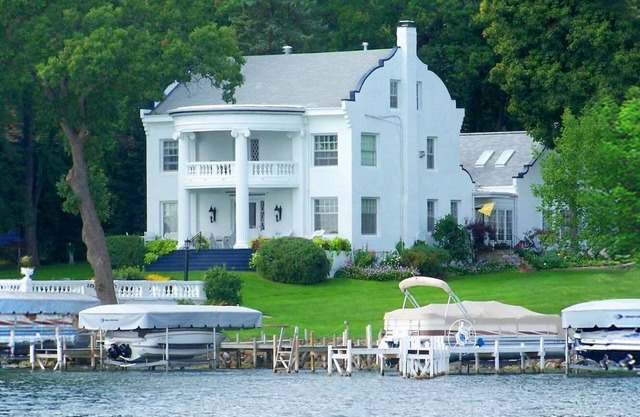 The Manor on Green Lake