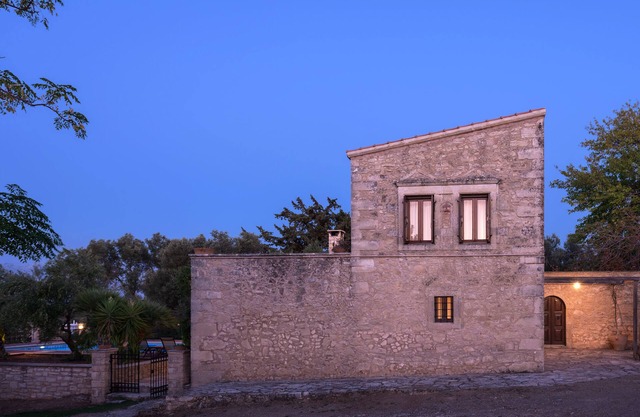 The quintessential Cretan villa