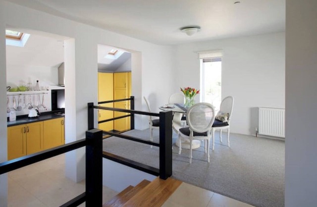 The Stable Barn - Luxury Spacious Open Plan Split Level Cottage for Two