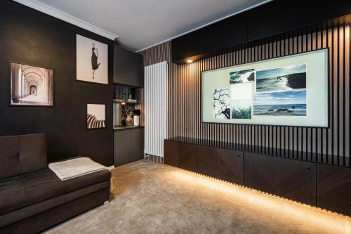 The Studio, Luxury 3 Bed Home with Parking