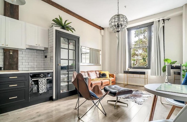 The Stylist's House - A Chic Inner City Landmark