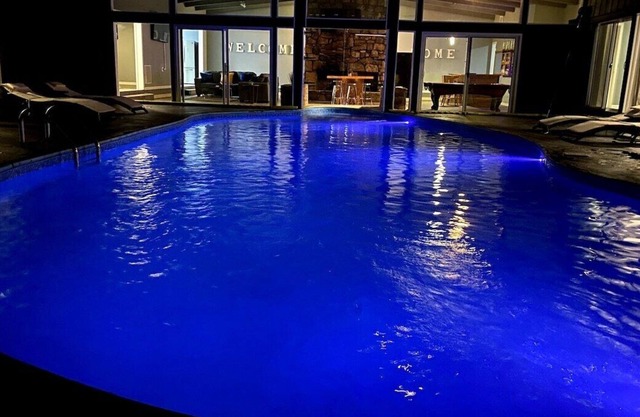 This house is a 5 bedroom(s), 2.5 bathrooms, located in Barnesville, GA.