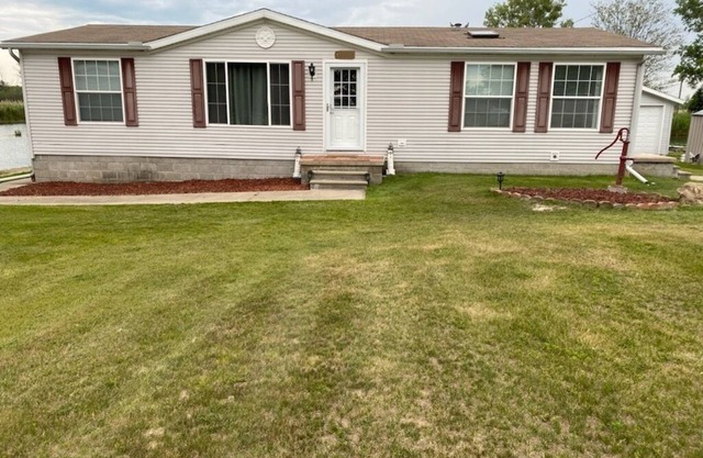 Three Bedroom 2 Full Bath Island Rental Relaxing Escape on Krispen Bluewater