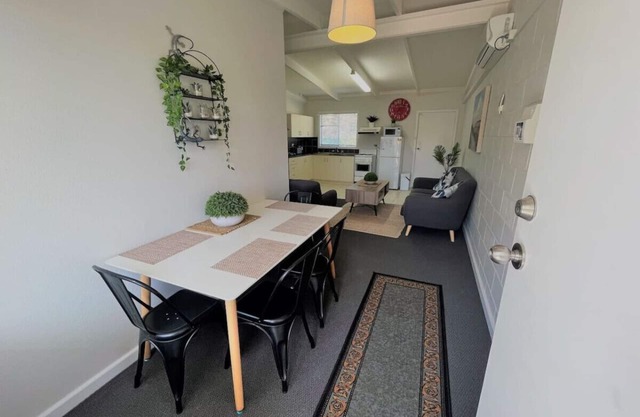 Three Palms Apartments Unit 3