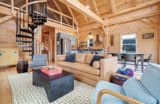 Timberframe North- Charming Chalet in the Mountains of Maine