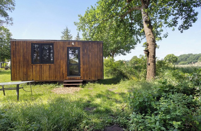 Tiny Home 'Direkt Am Wasser' with Private Garden