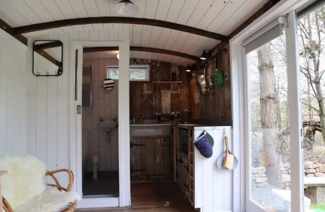 TINY HOME No.1 Railway Carriage with Stunning Views