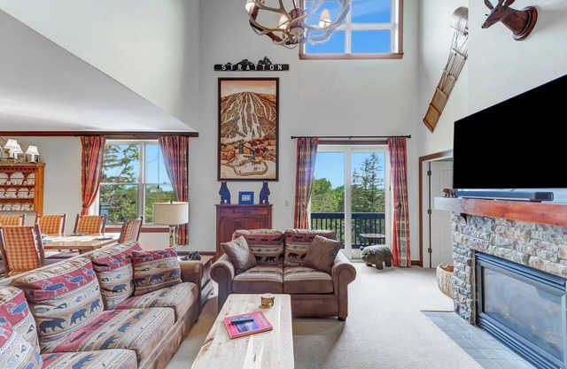 Top Flr Duplex 3BR 4BA - Walk to All @ Stratton Mt