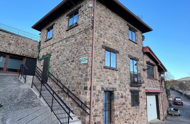Tourist house Los Chaleco in Lumbreras with private terrace.