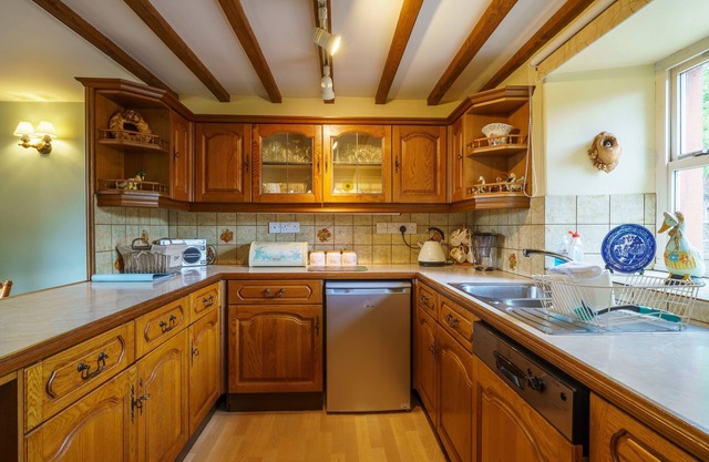 Town End Farm Cottage - Lovely cottage on a working dairy farm