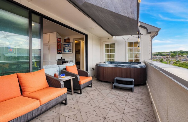 Town Lake Townhouse | Hot Tub, Game Room & Skyline Views