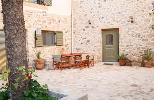 Traditional Villa Priotissa